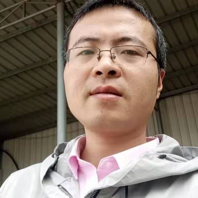 等待打背包的照片