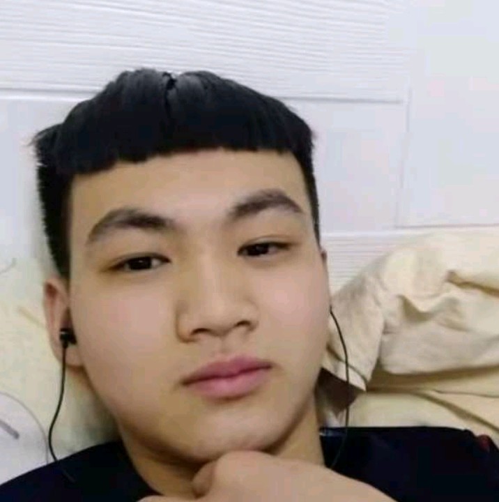 江上闻舟的照片