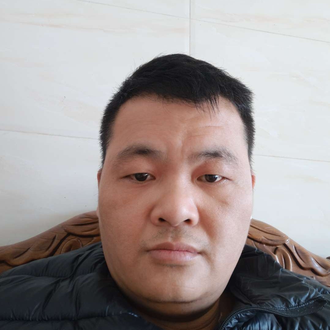煎蛋方矮小的照片