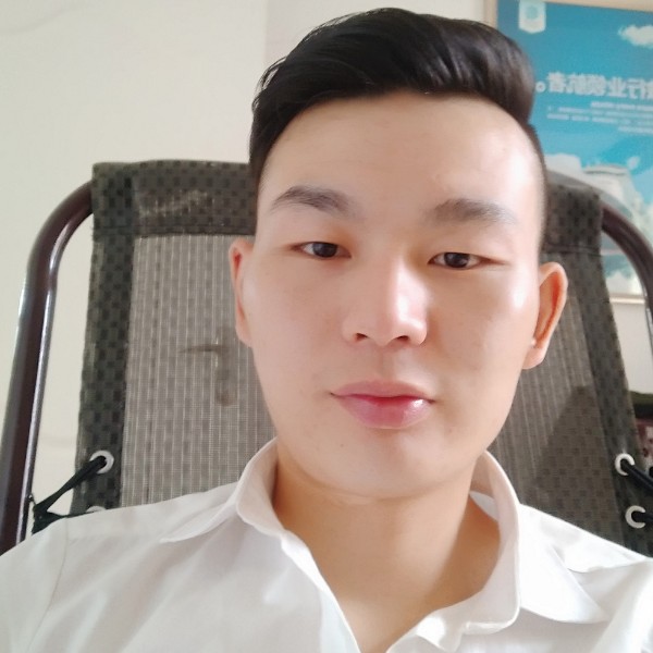 春天那傻傻的照片