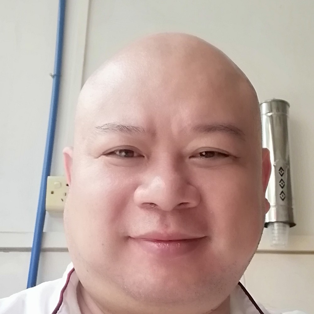 哭泣笑碧影的照片