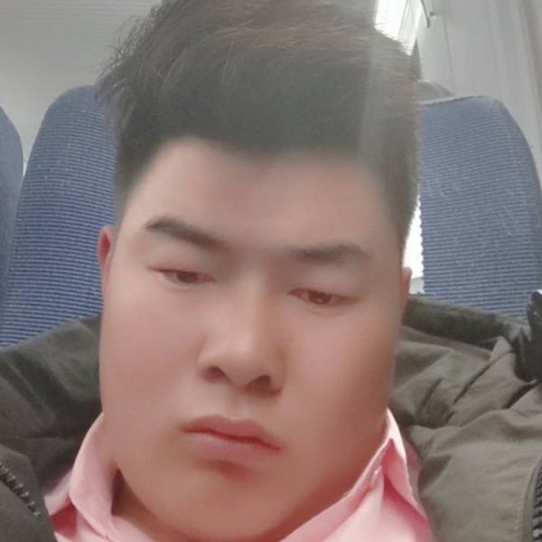 地下城堡的照片