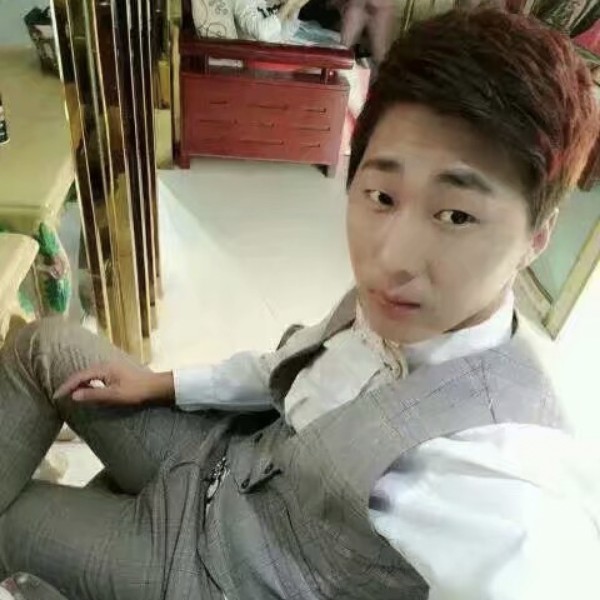 缥缈愿崖悔的照片