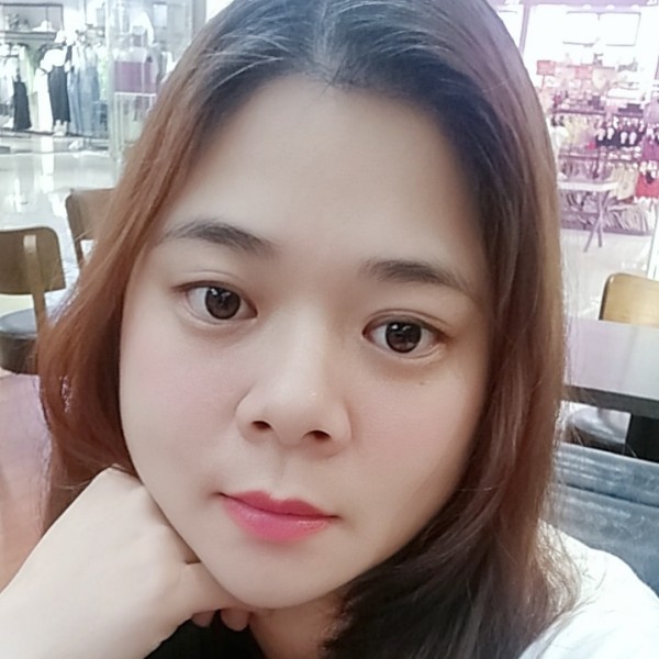 长颈鹿的陶醉的照片