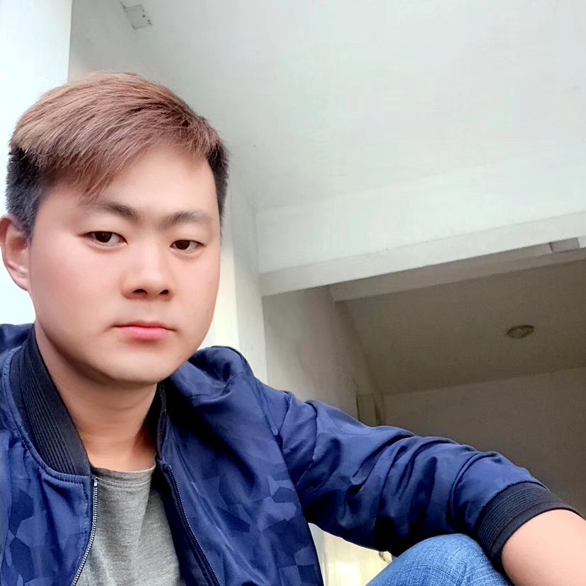 敏感有电灯胆的照片