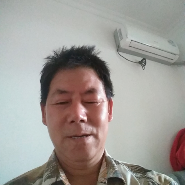 罗哥，过好每一天的照片