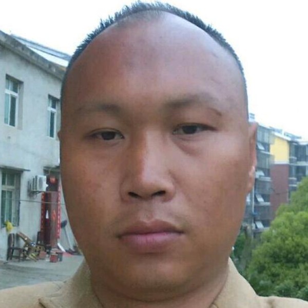 流年蹙眉淡然的照片
