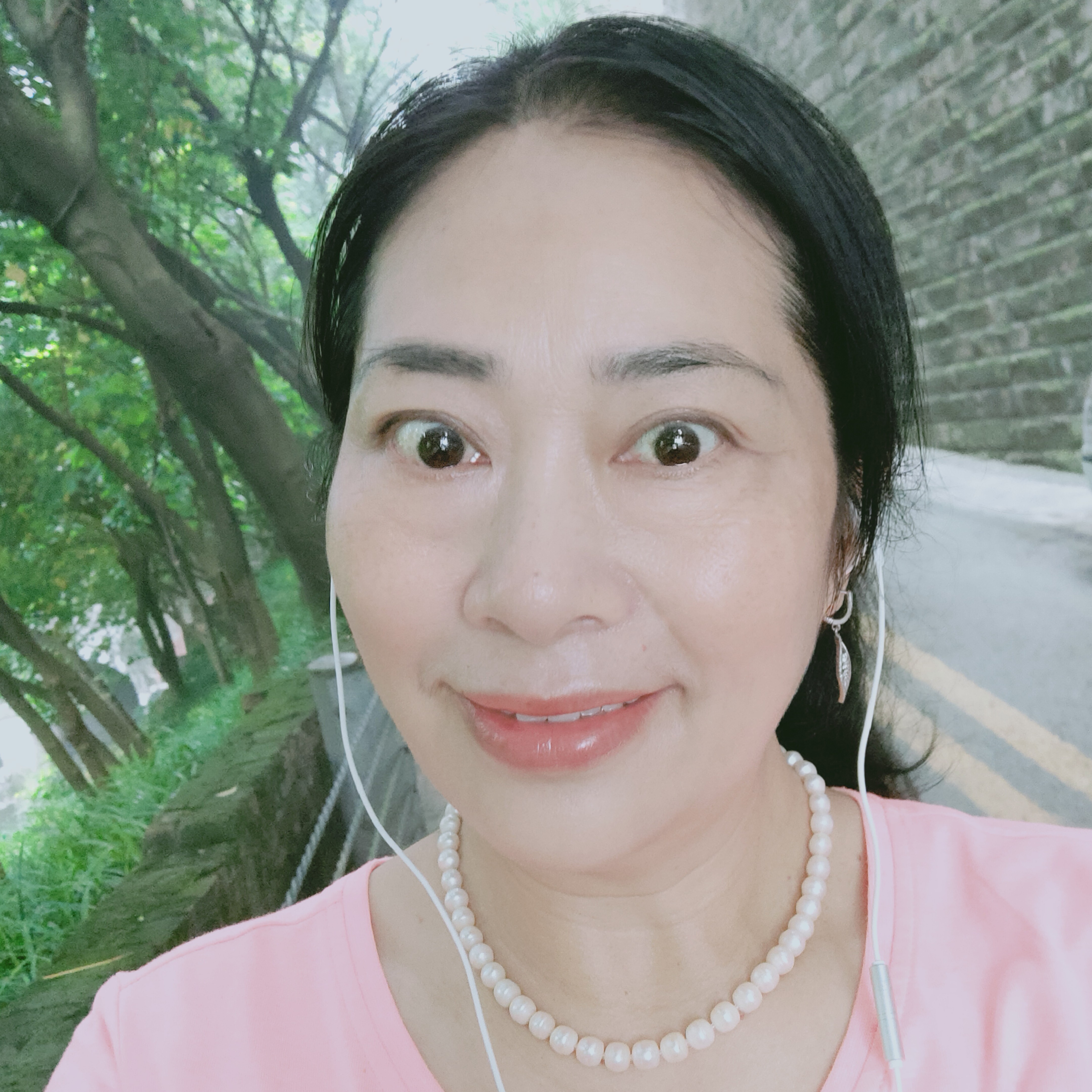 微笑笑糊涂的照片