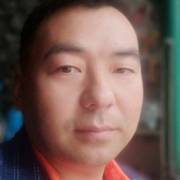 犀牛说踏实的照片