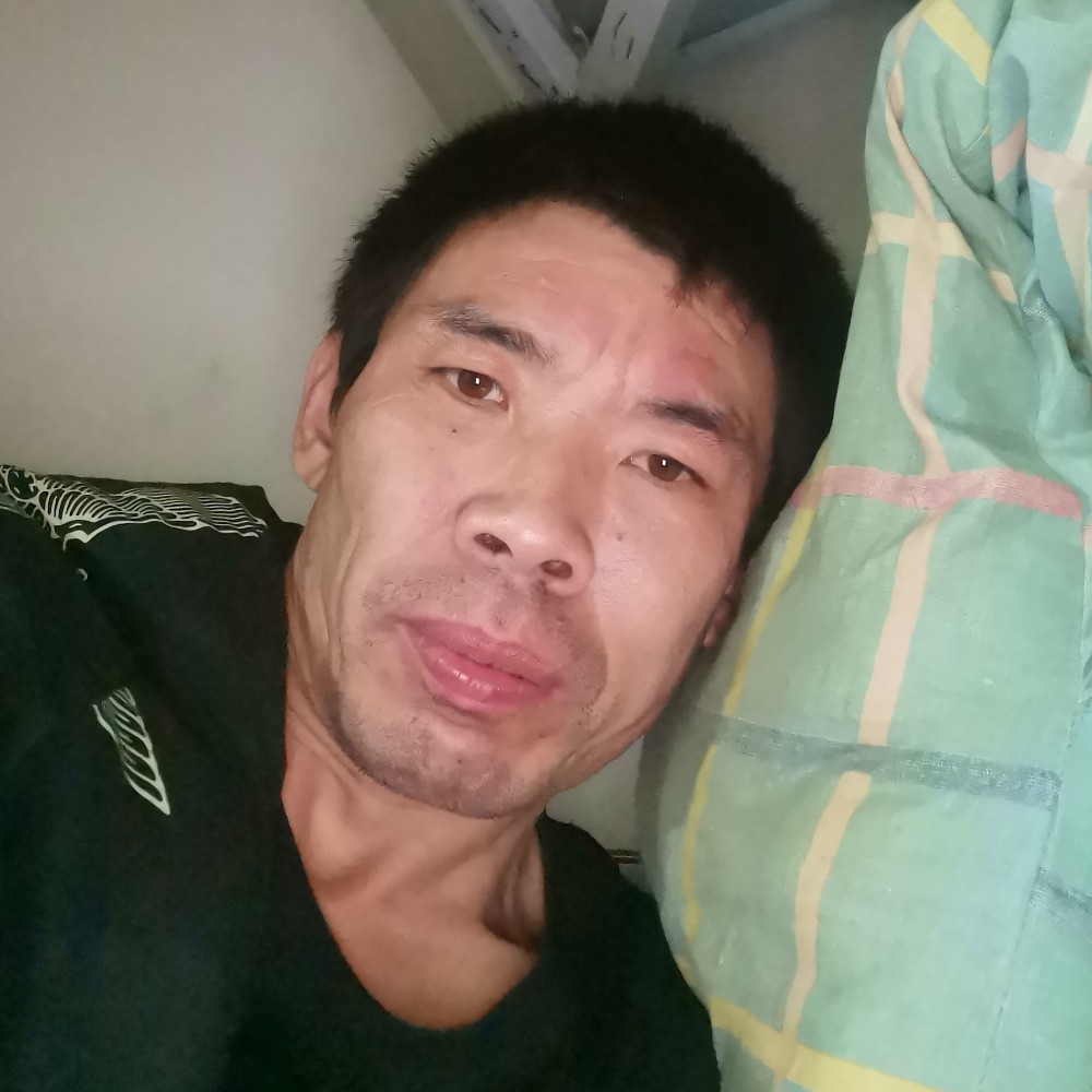 夜里怕黑的照片