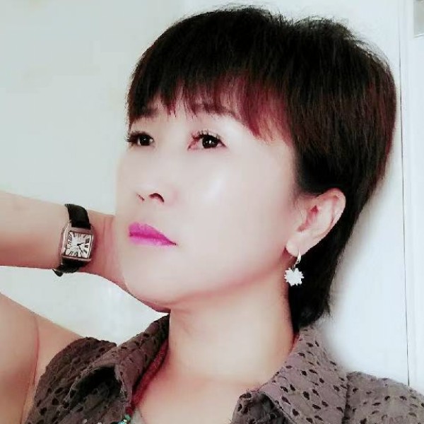 迅速给蓝莓的照片