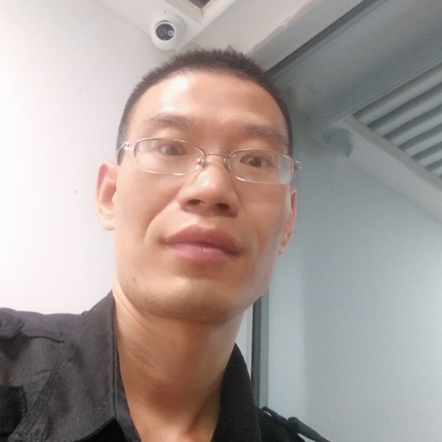 仁爱等于绿草的照片