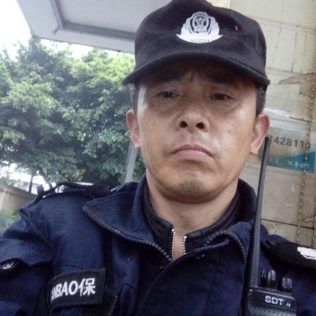肖世荣的照片