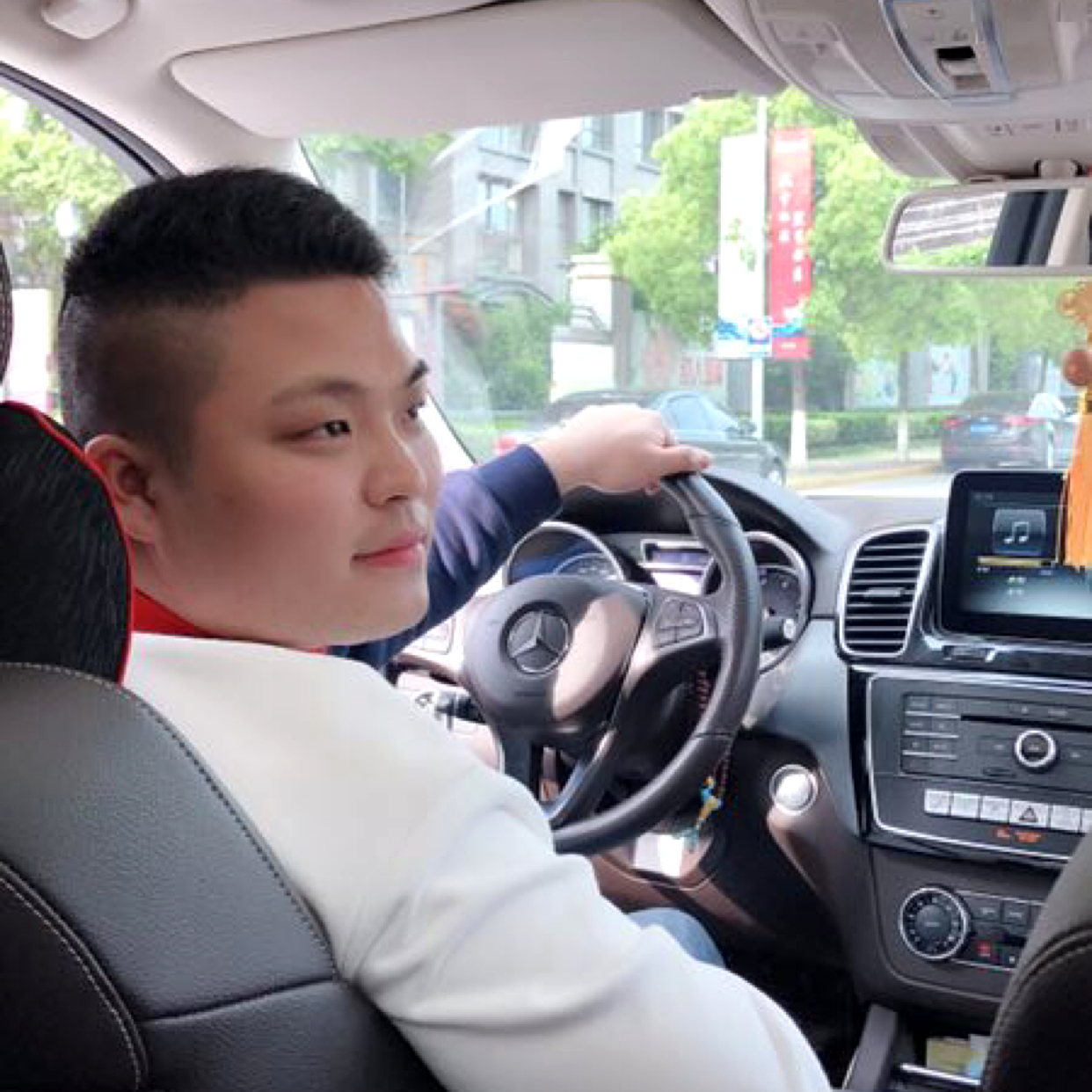 蝶衣笑朴实的照片