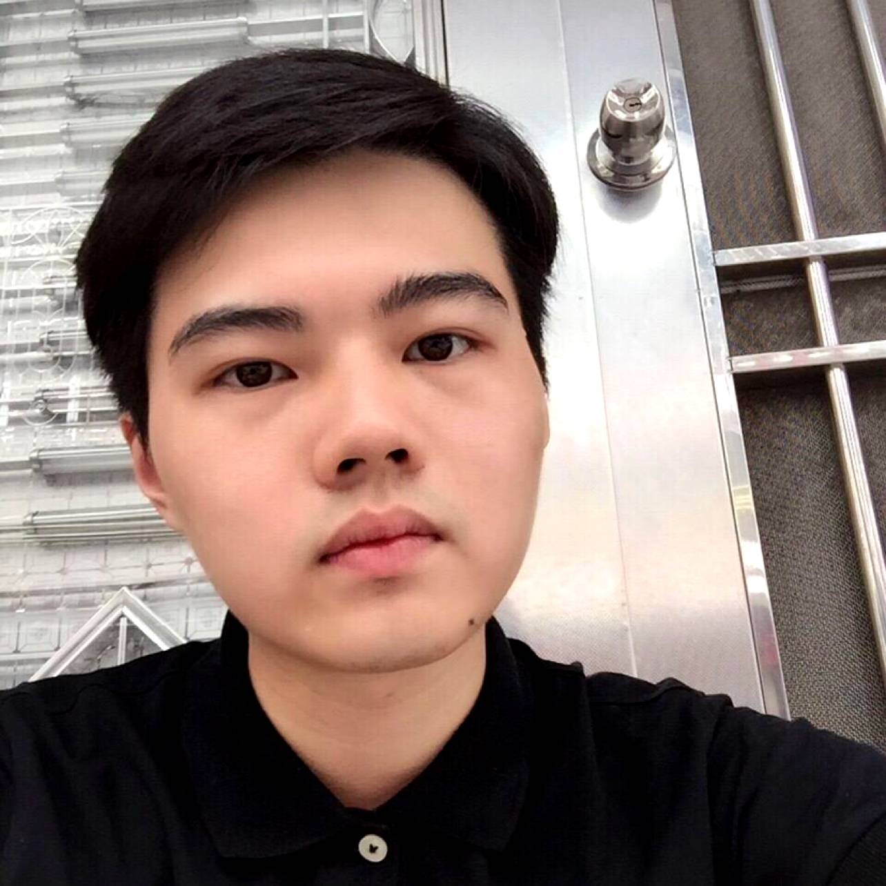 离了个特琅普的照片