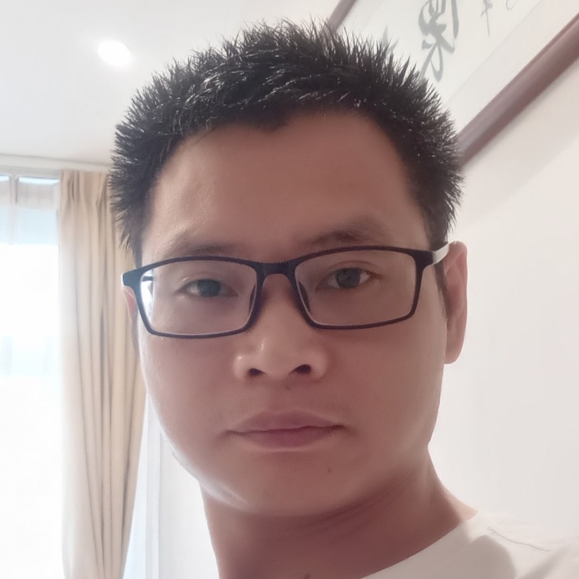 甜甜闻蓝天的照片