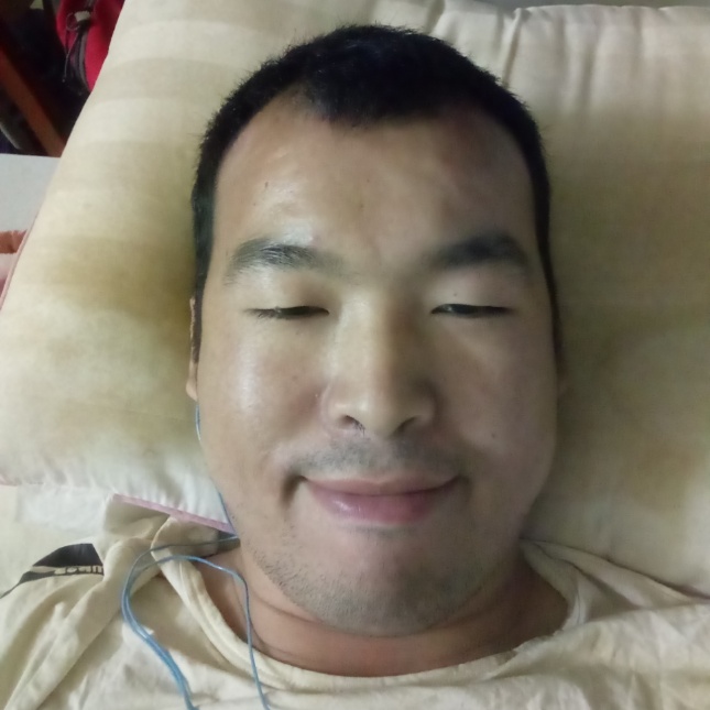 谷文中的照片