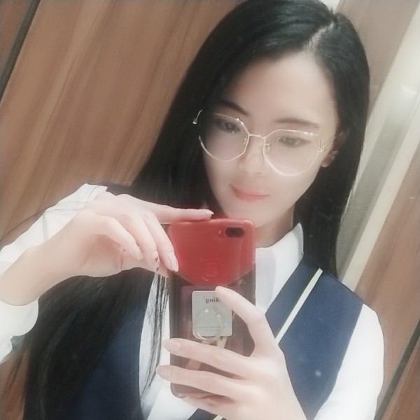 老实眼睛的照片