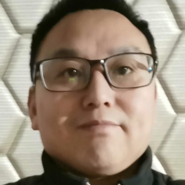 晨阳那体贴的照片