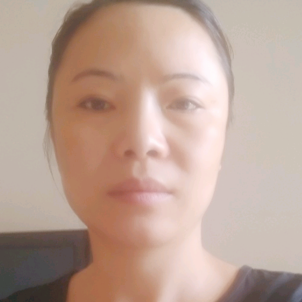 水影凝眸缠绵的照片