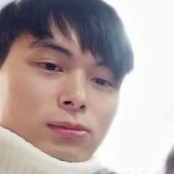 黑裤那单纯的照片