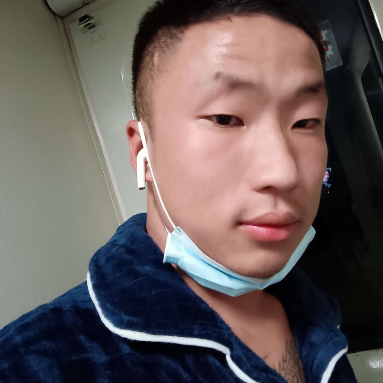 坚强回眸蛋挞的照片