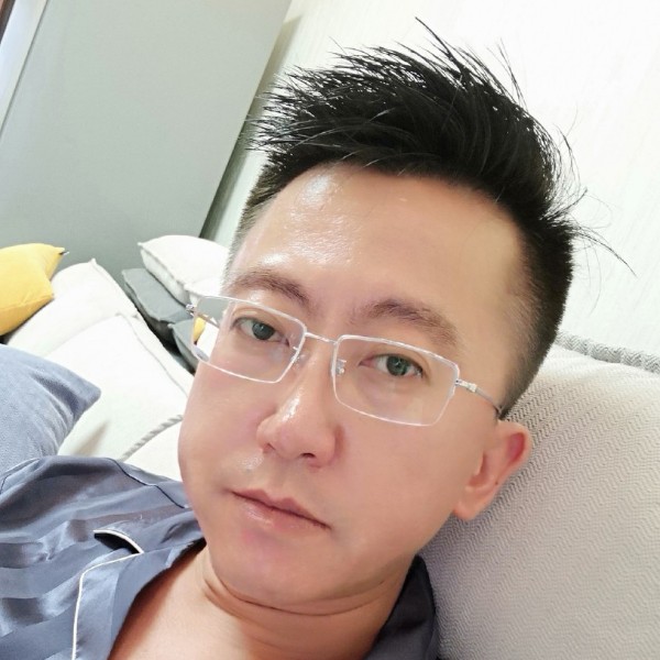 健壮缥缈的照片
