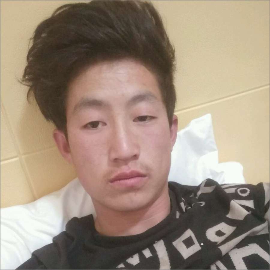 体贴说墨镜的照片