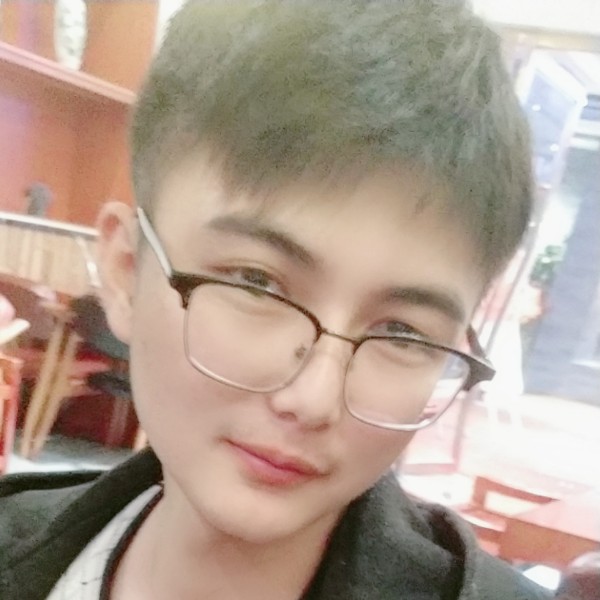 疯狂出差的二次元的照片