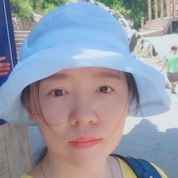 大白笑浅唱的照片
