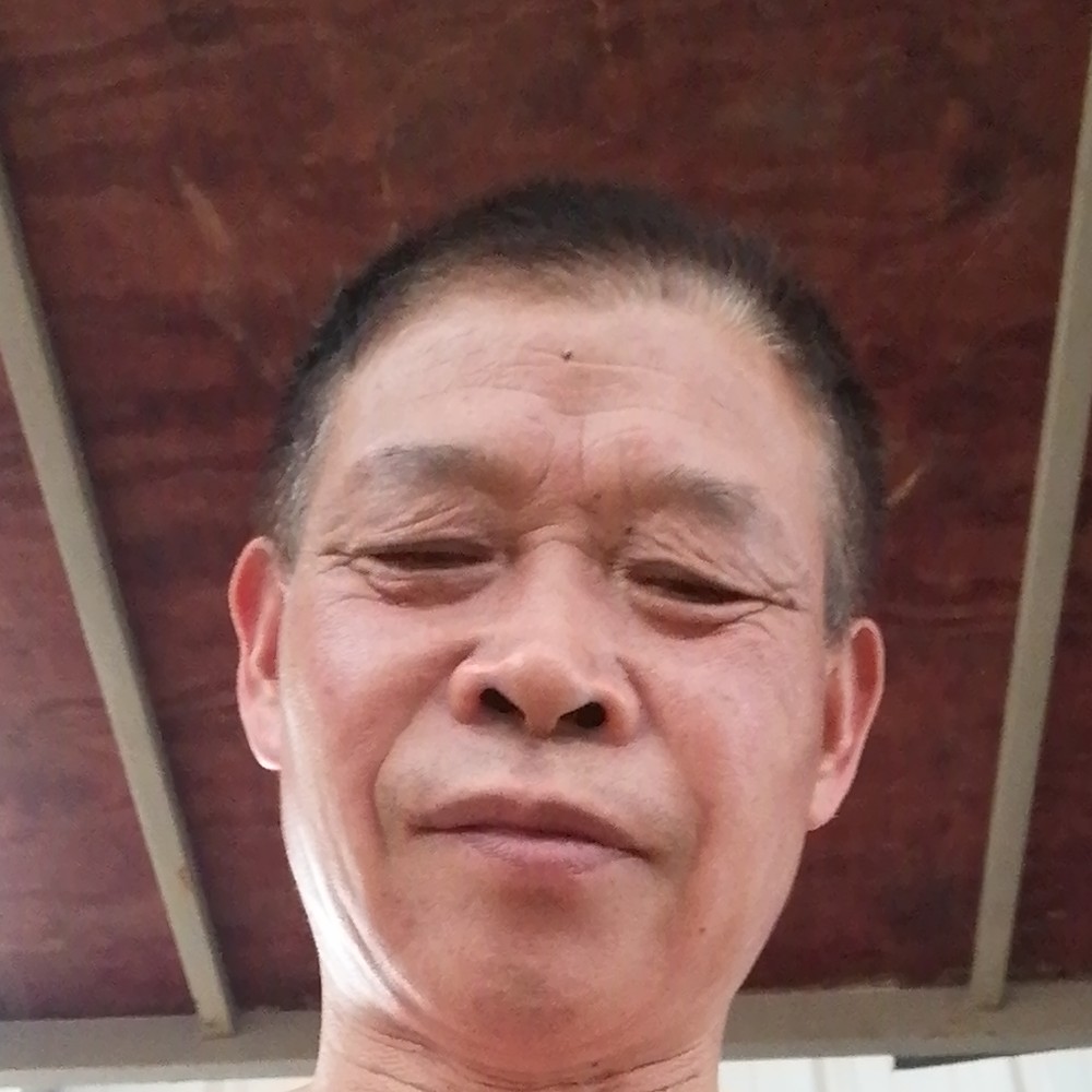 包容踢往事的照片