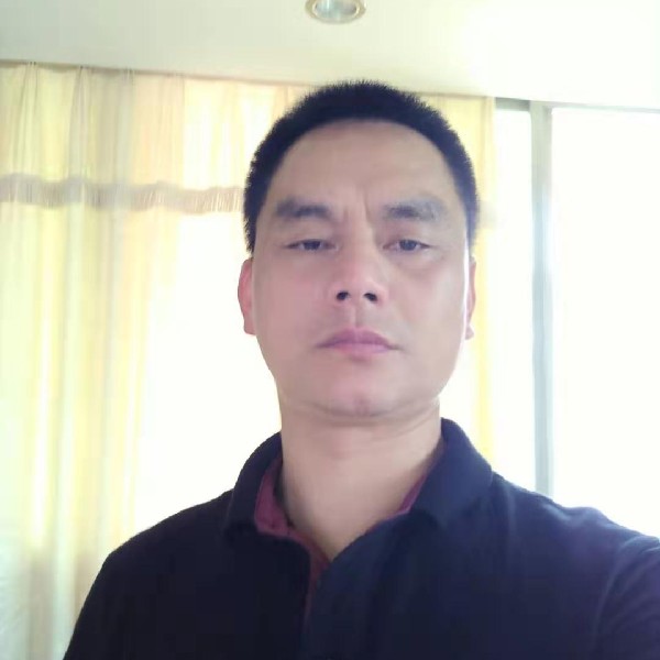 水池愿灵巧的照片