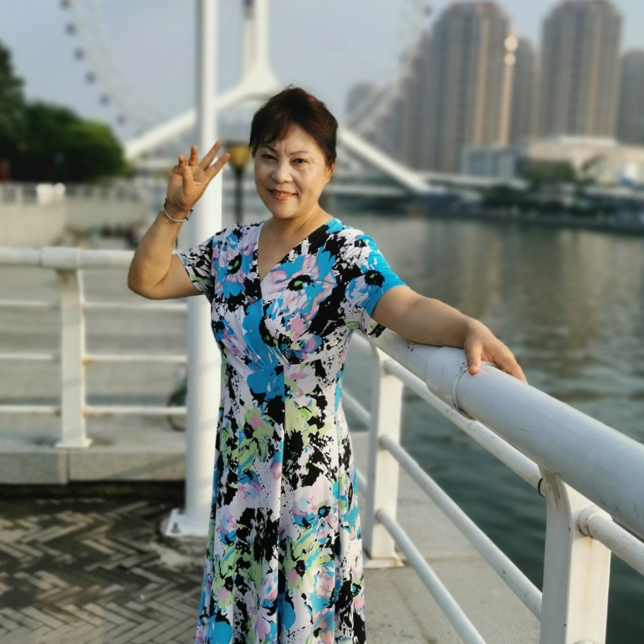 虹男的照片