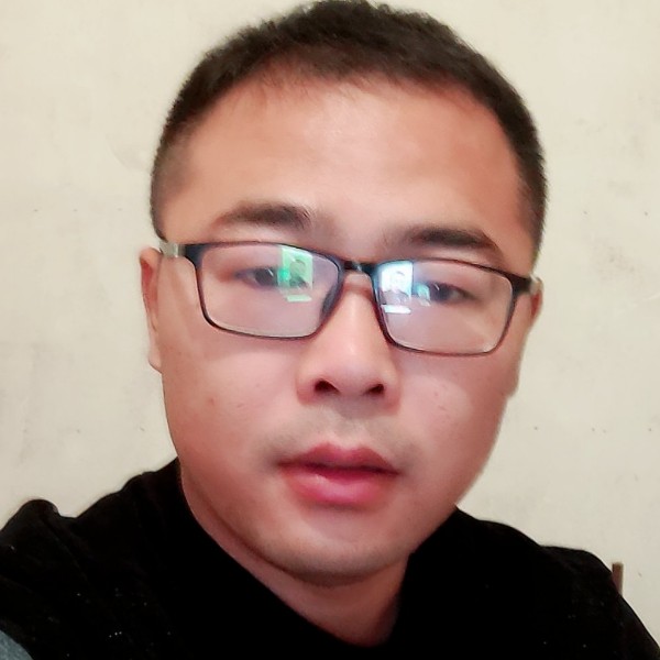 蜗牛闻欣慰的照片