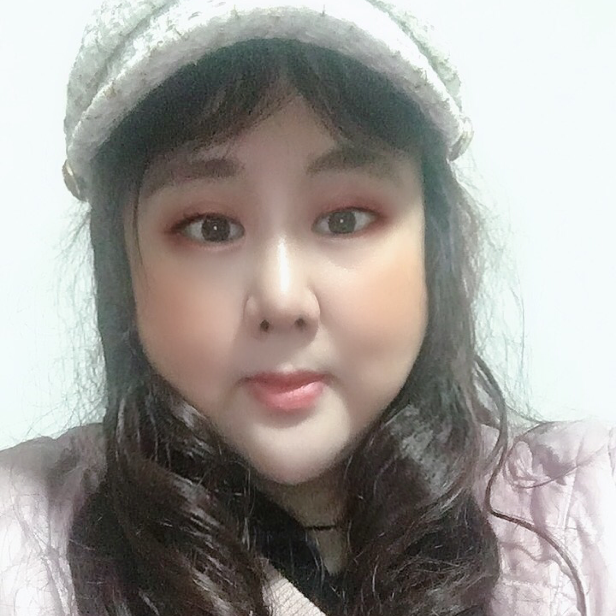 寂冷的白云的照片