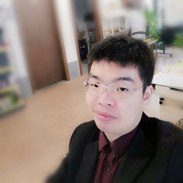 海蓝见鲸的照片