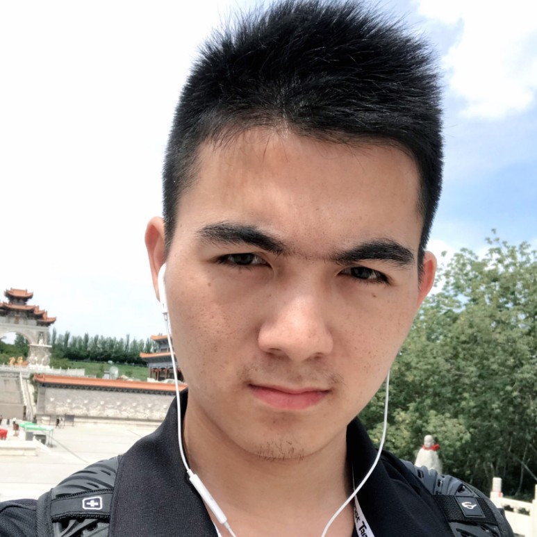 电脑有机智的照片