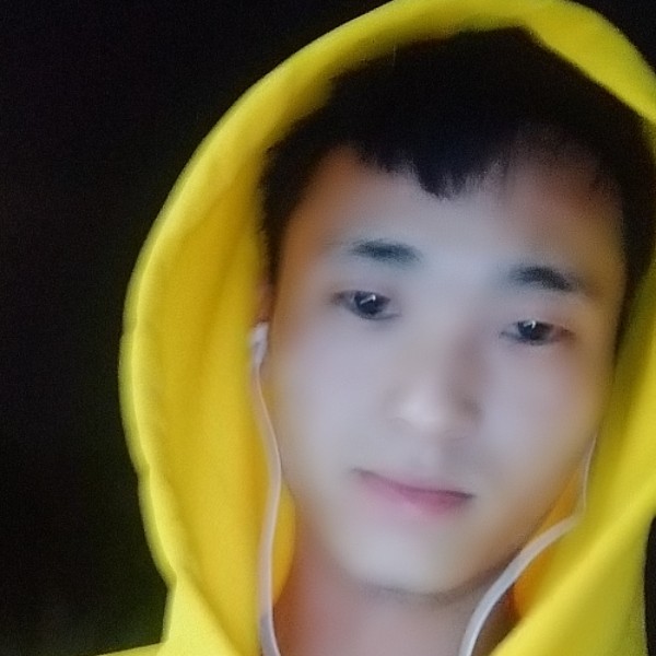 也许夜最合适哭的照片