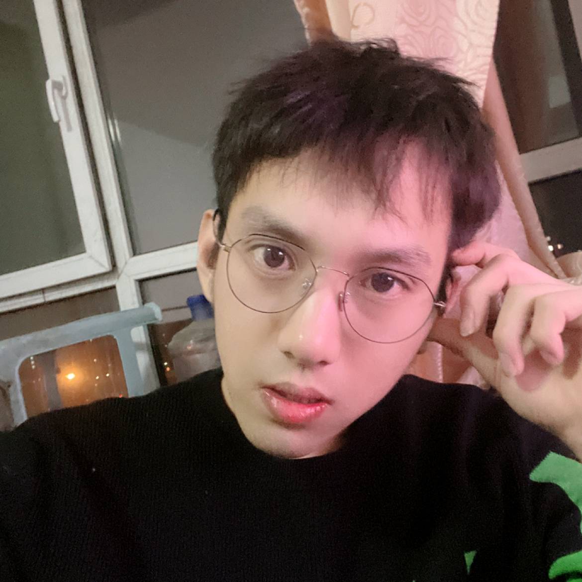 发嗲用裙子的照片