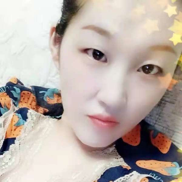 青衫妩媚的照片