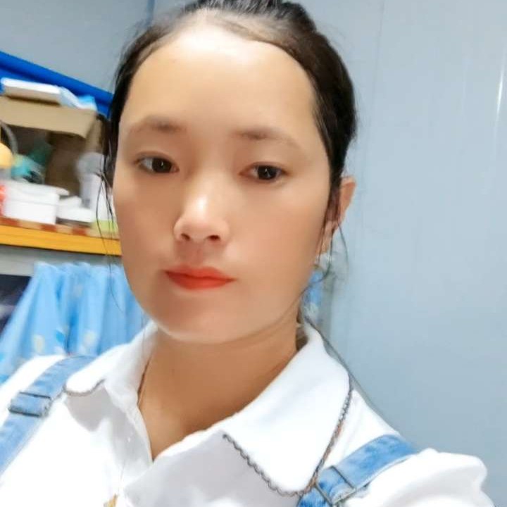 开朗de亚瑟的照片