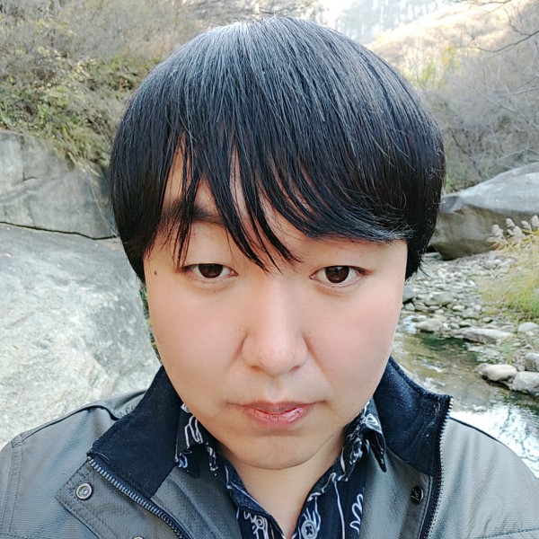 贪财好色小狼狗的照片
