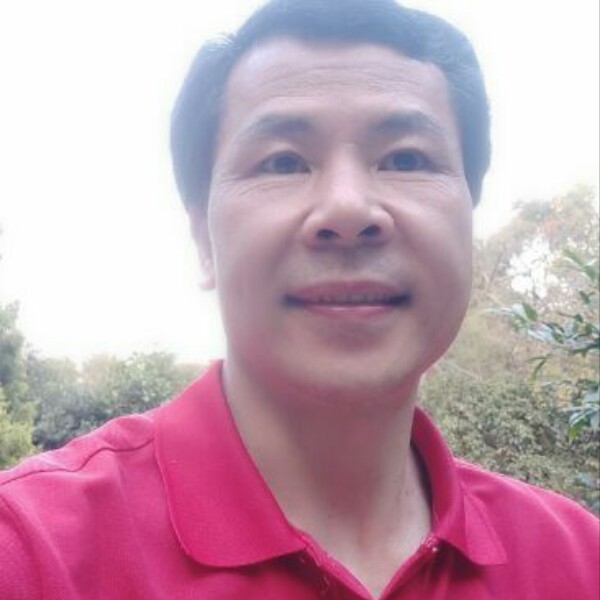 经济实用男李厚霖的照片