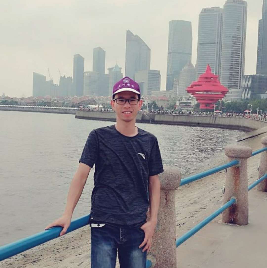 黑色幽默89的照片