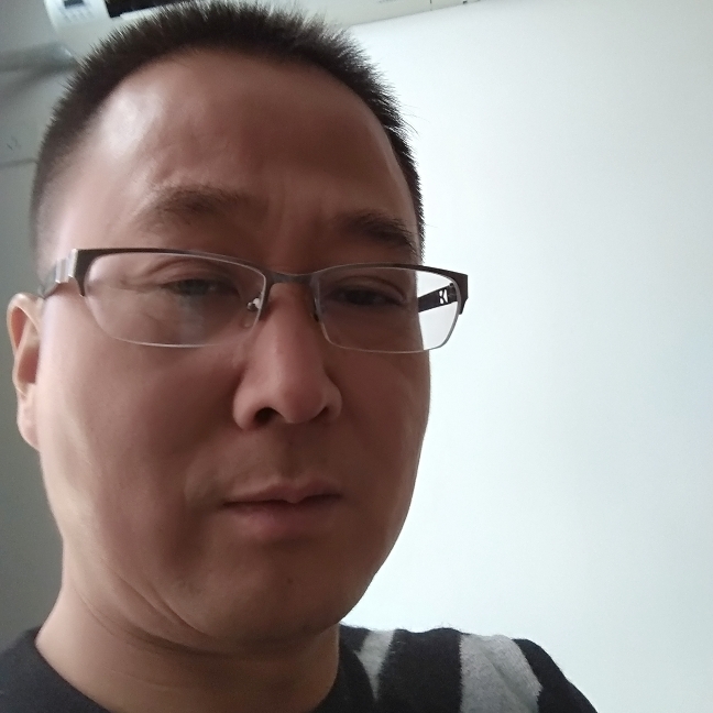 乐宜嘉的照片