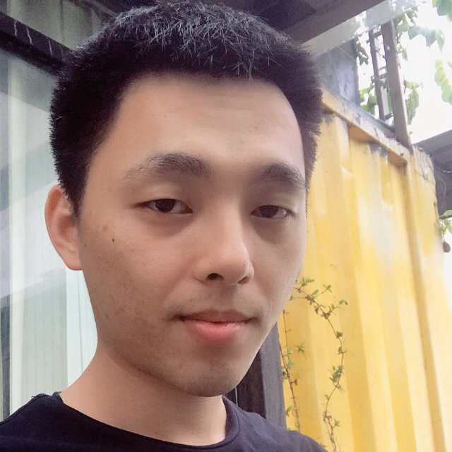 直率和天空的照片