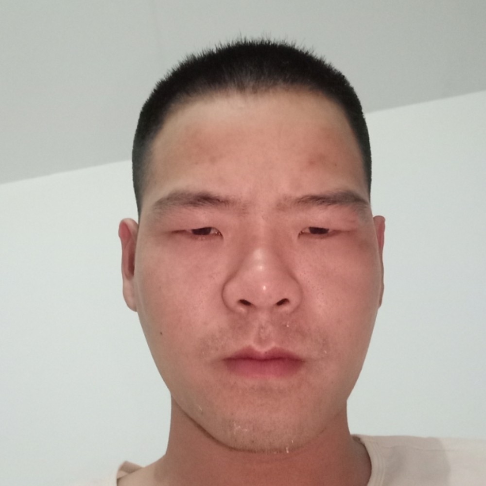 周胤的照片
