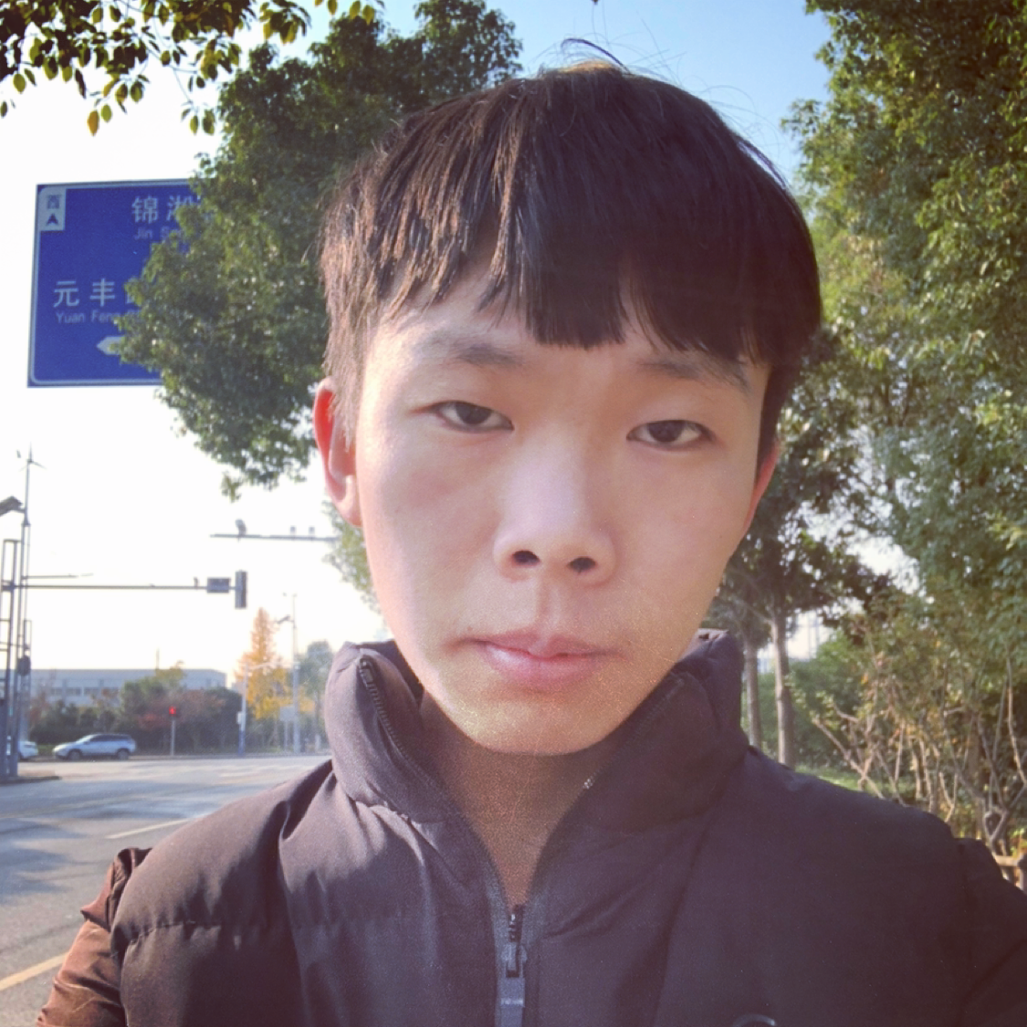 bjcjvbjh的照片