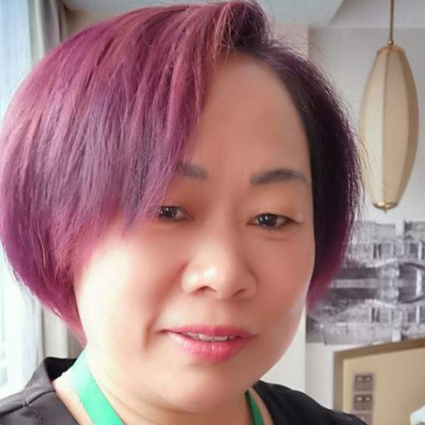 微笑相许母鸡的照片