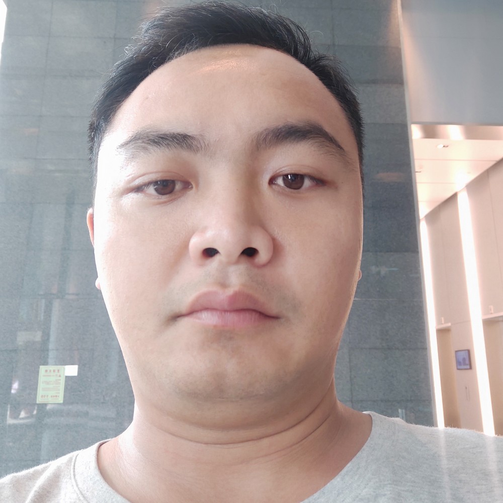 想人陪倾心饼干的照片